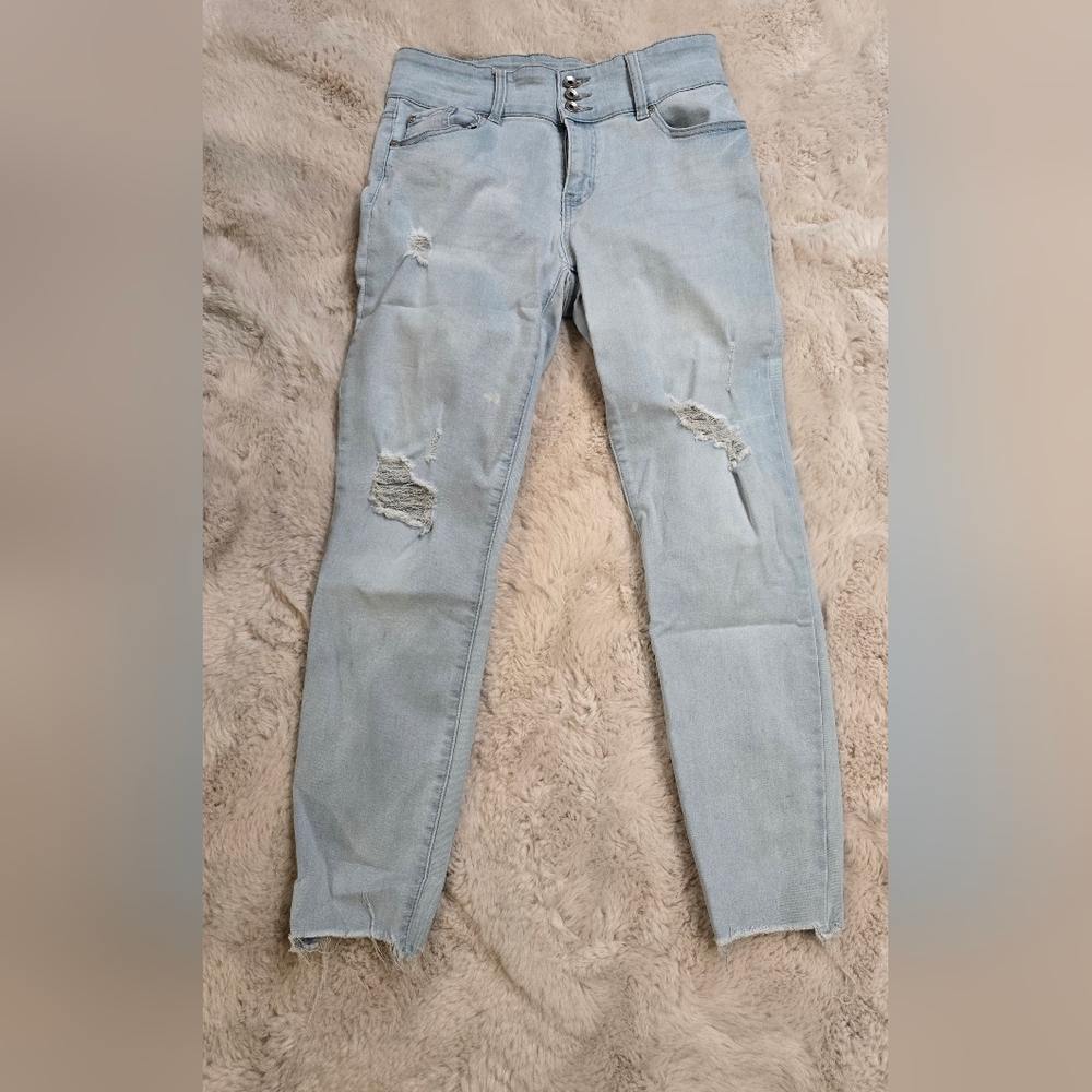 ⚠️ KENDALL & KYLE Skinny Jeans.